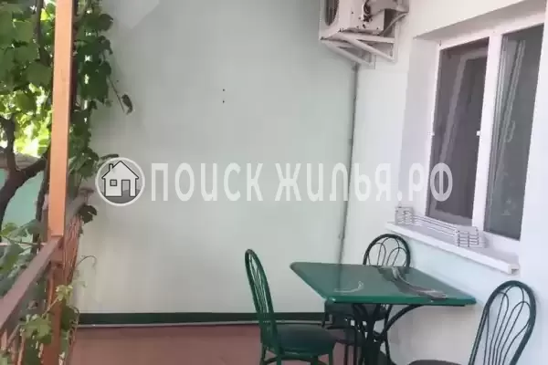 Частный сектор «Зеленый дом у маяка»