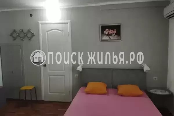 Частный сектор «Зеленый дом у маяка»