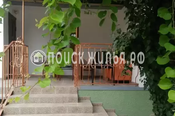 Частный сектор «Зеленый дом у маяка»