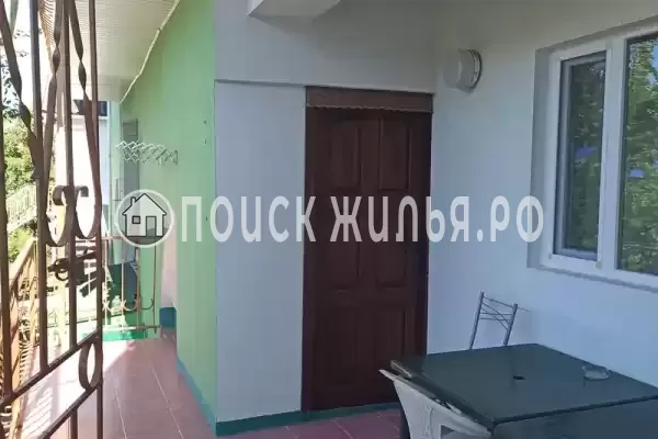 Частный сектор «Зеленый дом у маяка»