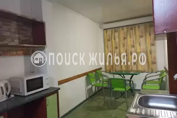 Частный сектор «Зеленый дом у маяка»