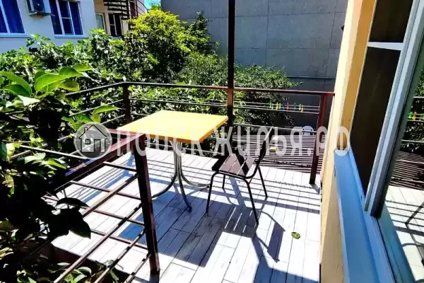 «На Дзержинского»