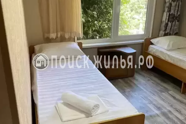 «На Изумруде»