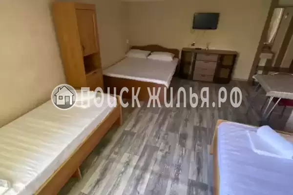 «На Изумруде»