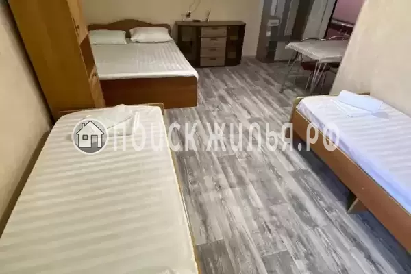 «На Изумруде»