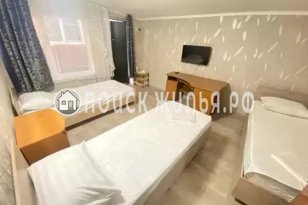 «На Изумруде»