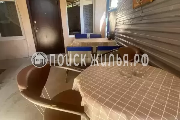 «На Изумруде»