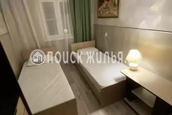 «На Изумруде»