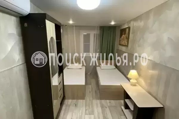 «На Изумруде»