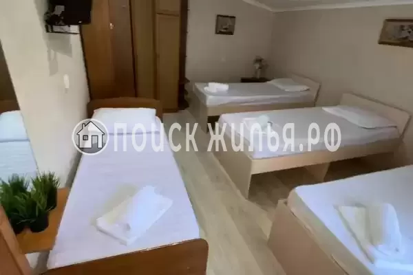 «На Изумруде»