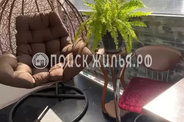 «На Изумруде»