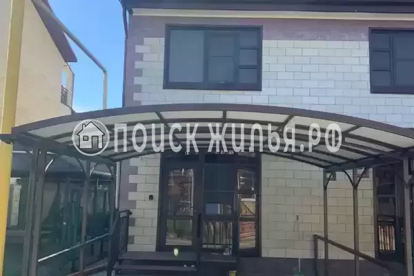 Частный сектор «Семейный таунхаус в морском стиле»