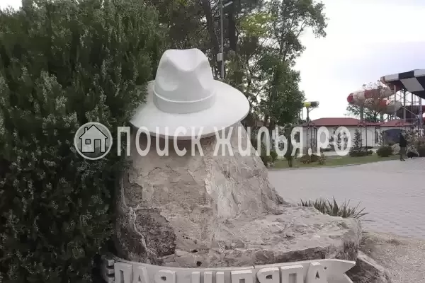 Квартира «Двухкомнатная квартира у фонтанов» Квартира «Двухкомнатная квартира у фонтанов»