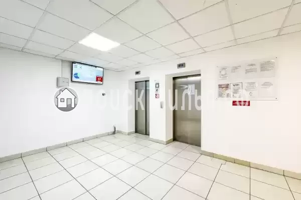 Квартира «Х комнатная квартира в центре (74 м²)» Квартира «Х комнатная квартира в центре (74 м²)»