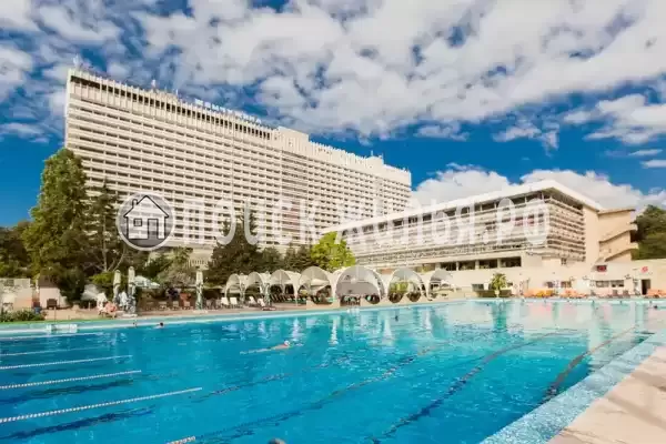 Квартира «Большая двухкомнатная квартира на 5−6 гостей» Квартира «Большая двухкомнатная квартира на 5−6 гостей»