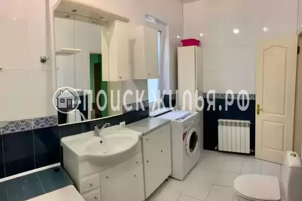 Квартира «Четырехкомнатная квартира у Приморского парка» Квартира «Четырехкомнатная квартира у Приморского парка»