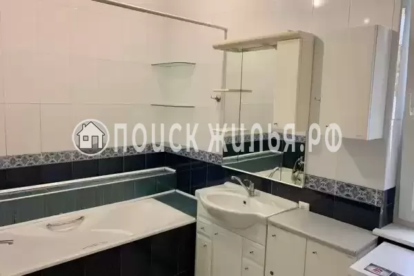 Квартира «Четырехкомнатная квартира у Приморского парка» Квартира «Четырехкомнатная квартира у Приморского парка»