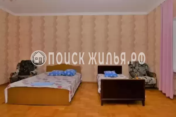 Квартира «Трёхкомнатная квартира на Короленко»