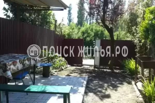 Частный сектор «Душевный домик рядом с морем и озером»