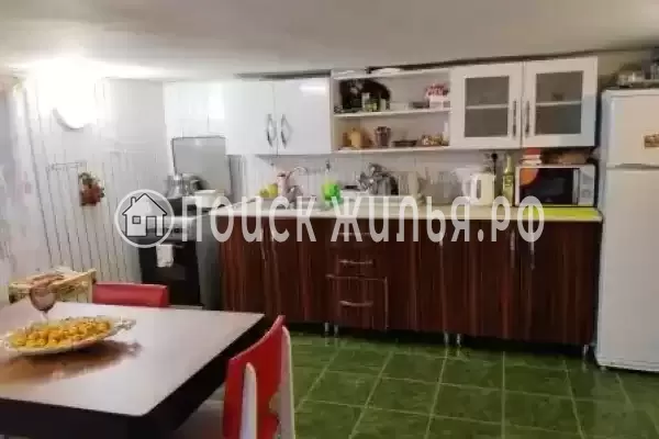 Частный сектор «Душевный домик рядом с морем и озером»