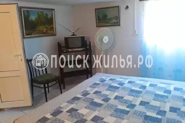 Частный сектор «Душевный домик рядом с морем и озером»