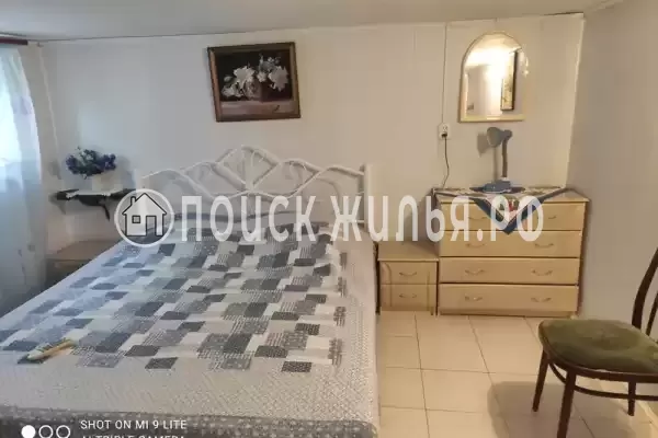 Частный сектор «Душевный домик рядом с морем и озером»