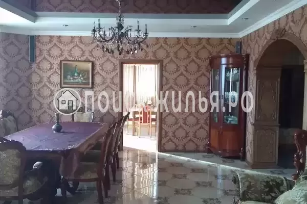 Частный сектор «Дом на Самариной, до 10+3 человек»