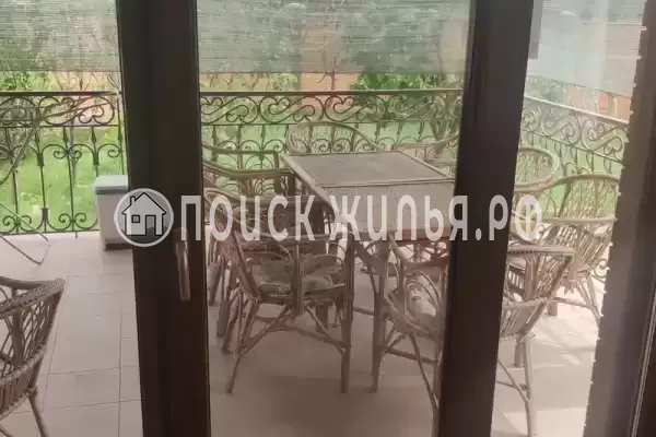 Частный сектор «Дом на Самариной, до 10+3 человек»