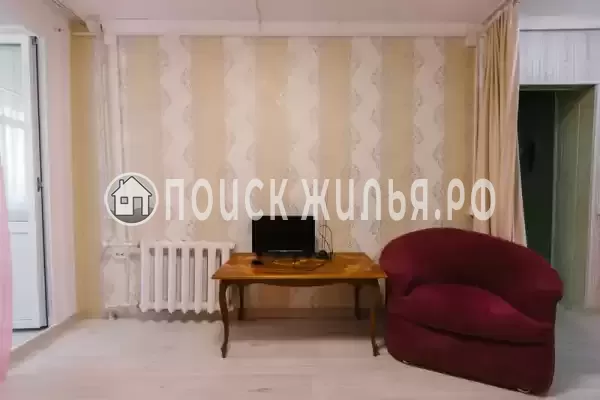 Квартира «Х комнатная квартира на ул. Роз»