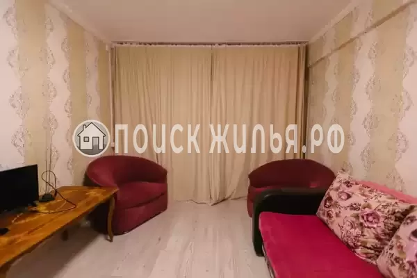 Квартира «Х комнатная квартира на ул. Роз»