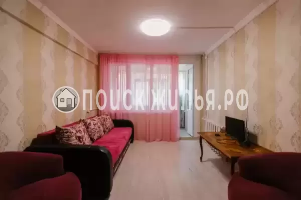 Квартира «Х комнатная квартира на ул. Роз»