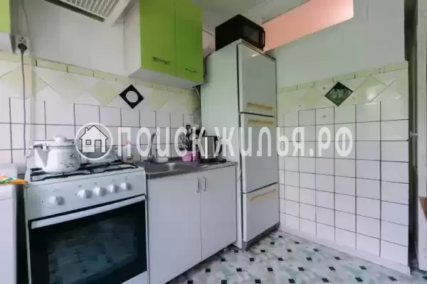 Квартира «Х комнатная квартира на ул. Роз»