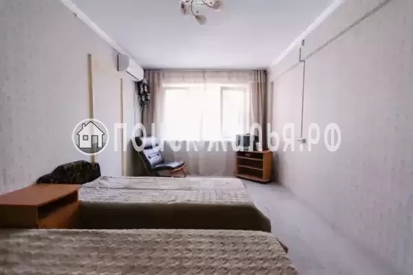 Квартира «Х комнатная квартира на ул. Роз»