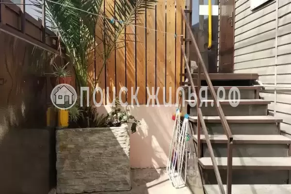 Частный сектор «Трёхкомнатная уютная кв-ра, район Зимнего театра»