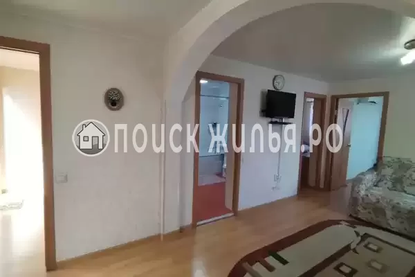 Частный сектор «Трёхкомнатная уютная кв-ра, район Зимнего театра»