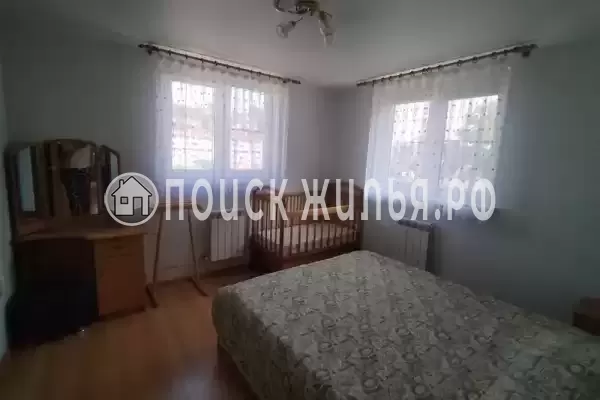 Частный сектор «Трёхкомнатная уютная кв-ра, район Зимнего театра»