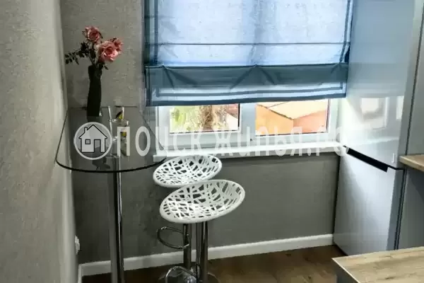 Квартира «Двухкомнатная квартира с дизайнерским ремонтом»