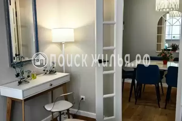 Квартира «Двухкомнатная квартира с дизайнерским ремонтом»