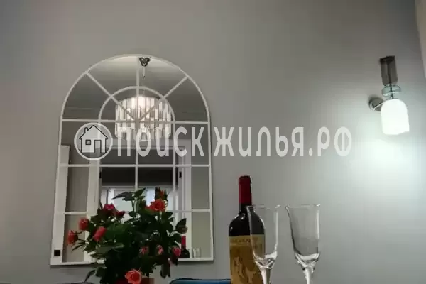 Квартира «Двухкомнатная квартира с дизайнерским ремонтом»