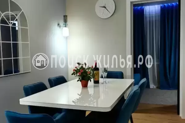 Квартира «Двухкомнатная квартира с дизайнерским ремонтом»