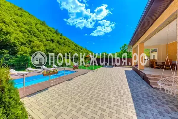 Частный сектор «Вилла у реки в Прасковеевке» Частный сектор «Вилла у реки в Прасковеевке»