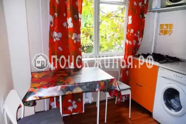 Квартира «Двухкомнатная квартира в центре на 5 человек»