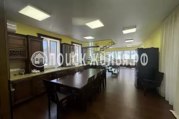 Частный сектор «Дом с бассейном»