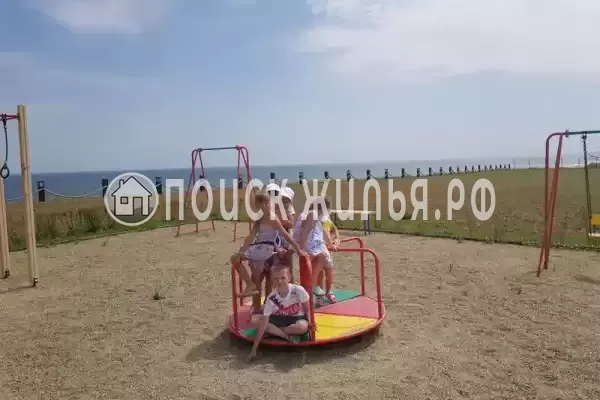 Частный сектор «Коттедж на 1 береговой»