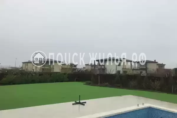 Частный сектор «Уютный коттедж с бассейном»