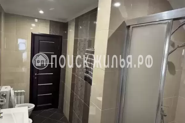 Частный сектор «Уютный коттедж с бассейном»