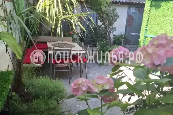 Частный сектор «Часть дома у моря»