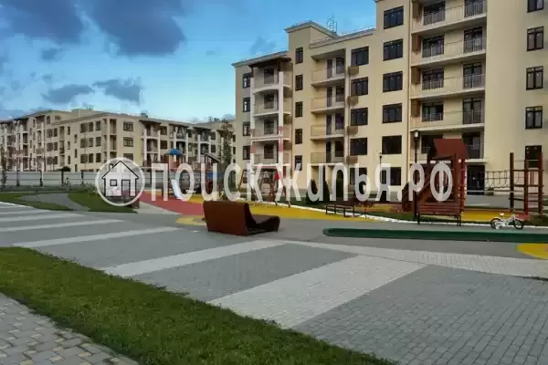 Апартаменты «Шикарные апартаменты с бассейнами во дворе»