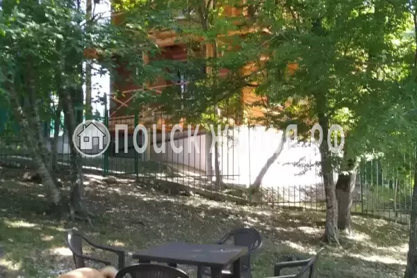 Частный сектор «Бревенчатый дом в лесу у моря» Частный сектор «Бревенчатый дом в лесу у моря»