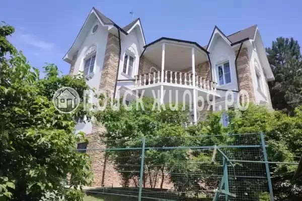 Частный сектор «Бревенчатый дом в лесу у моря» Частный сектор «Бревенчатый дом в лесу у моря»